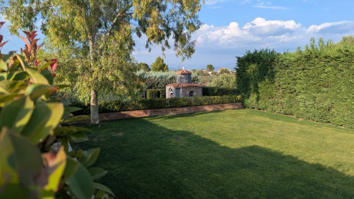 Image No.3-Maison / Villa de 2 chambres à vendre à Béotie