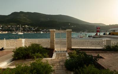 Ithaca-Exclusive-Sea-Front-Mansion-14