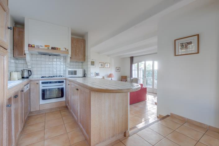 Image No.18-3 Bed House for sale