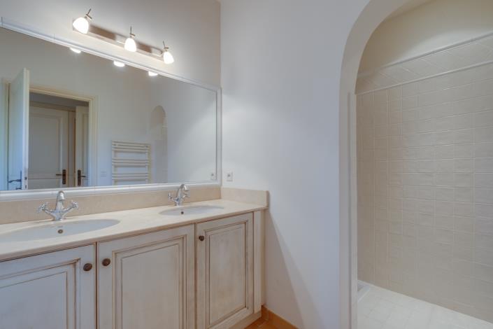 Image No.22-3 Bed House for sale