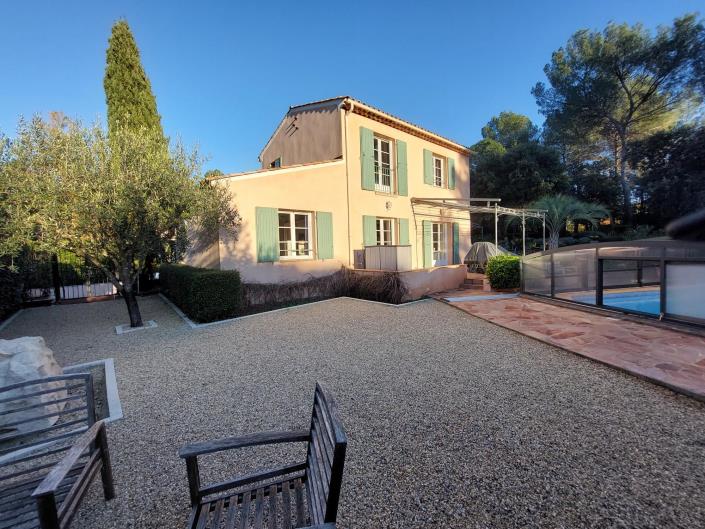 Image No.2-3 Bed Villa for sale