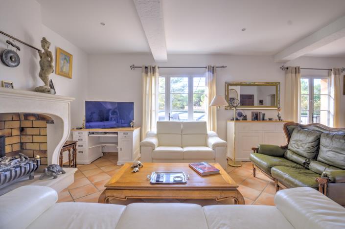 Image No.12-3 Bed Villa for sale