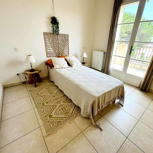 Image No.13-2 Bed Apartment for sale