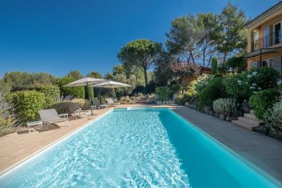 Villa-de-vacances-4-chambres-avec-piscine-privee-a-la-motte---var--48-