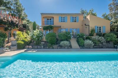 Villa-de-vacances-4-chambres-avec-piscine-privee-a-la-motte---var--46-
