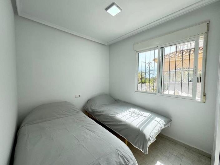 Image No.7-3 Bed Villa / Detached for sale