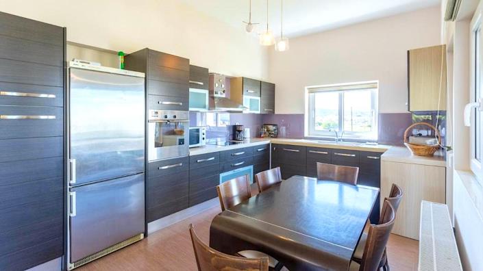 Image No.24-8 Bed Villa / Detached for sale