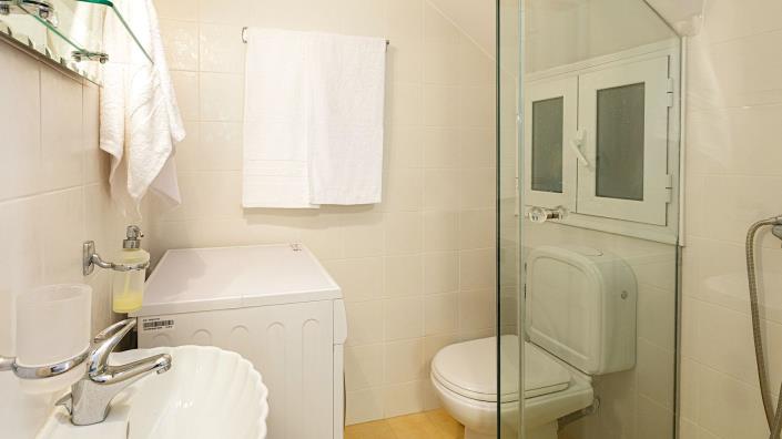 Image No.34-4 Bed Villa / Detached for sale