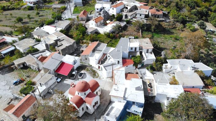 Image No.4-Maison de campagne de 4 chambres à vendre à Gerakari