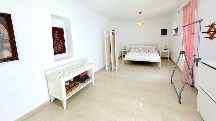 Image No.8-Maison de campagne de 4 chambres à vendre à Gerakari