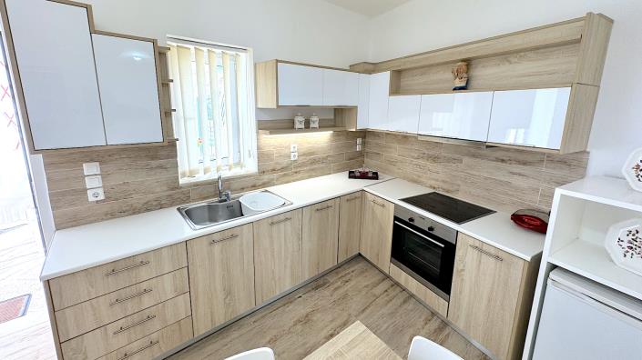 Image No.13-Maison de campagne de 4 chambres à vendre à Gerakari