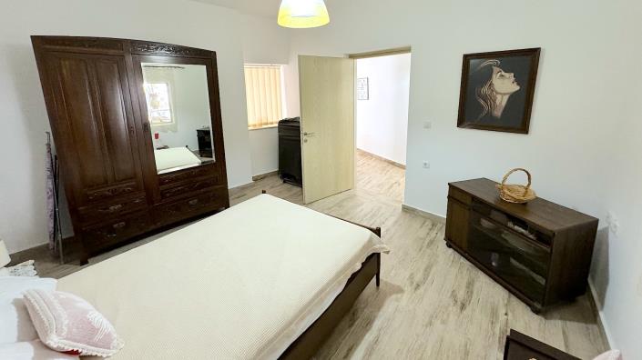 Image No.19-Maison de campagne de 4 chambres à vendre à Gerakari