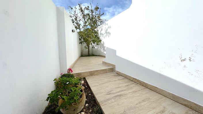 Image No.22-Maison de campagne de 4 chambres à vendre à Gerakari