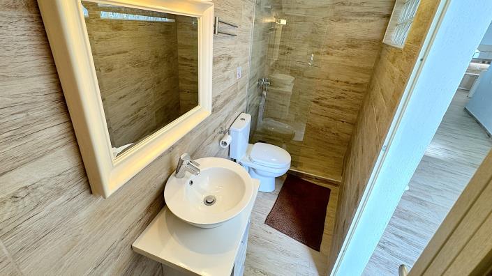 Image No.26-Maison de campagne de 4 chambres à vendre à Gerakari