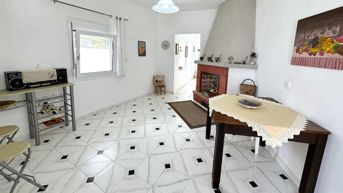 Image No.34-Maison de campagne de 4 chambres à vendre à Gerakari