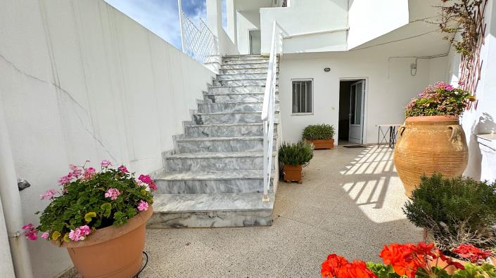 Image No.45-Maison de campagne de 4 chambres à vendre à Gerakari