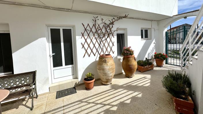 Image No.47-Maison de campagne de 4 chambres à vendre à Gerakari