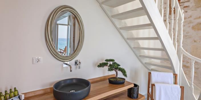 Image No.30-12 Bed Hotel for sale