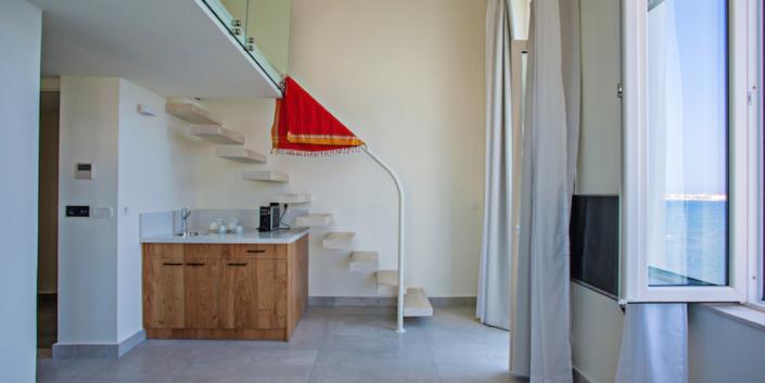 Image No.29-12 Bed Hotel for sale