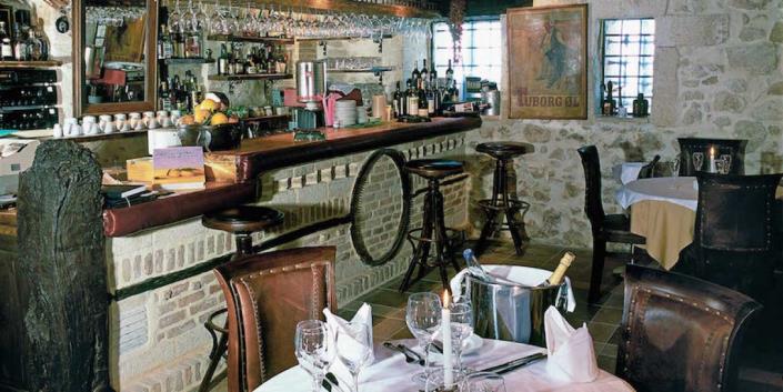 Image No.31-12 Bed Hotel for sale