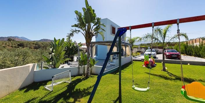 Image No.26-4 Bed Villa / Detached for sale