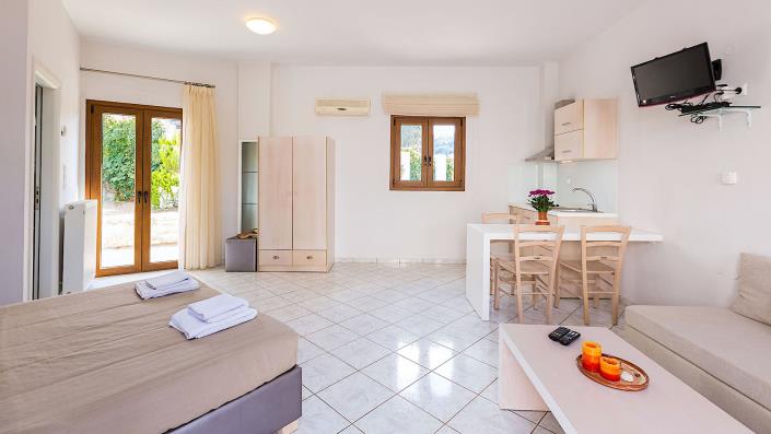 Image No.10-Villa / Détaché de 6 chambres à vendre à Arkardi