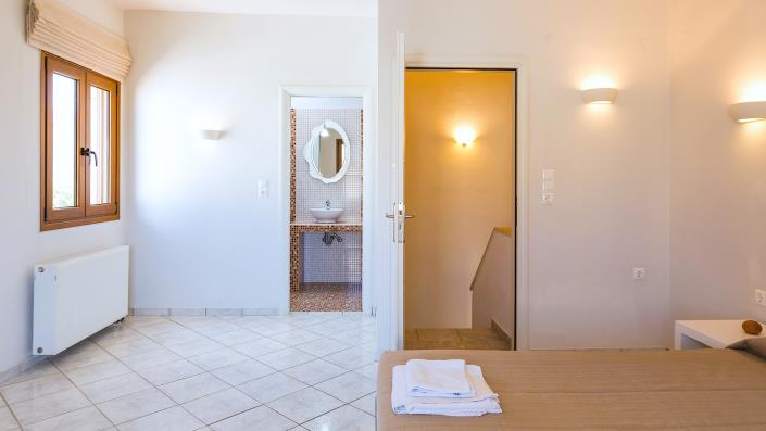 Image No.30-Villa / Détaché de 6 chambres à vendre à Arkardi