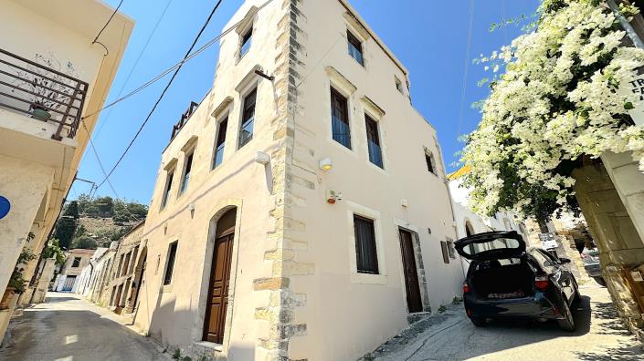 Image No.2-3 Bed Villa / Detached for sale