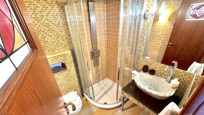 Image No.30-3 Bed Villa / Detached for sale