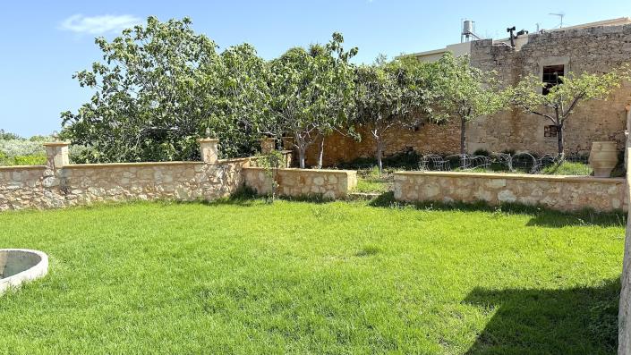 Image No.17-4 Bed Villa / Detached for sale