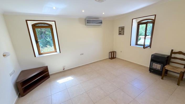 Image No.38-4 Bed Villa / Detached for sale