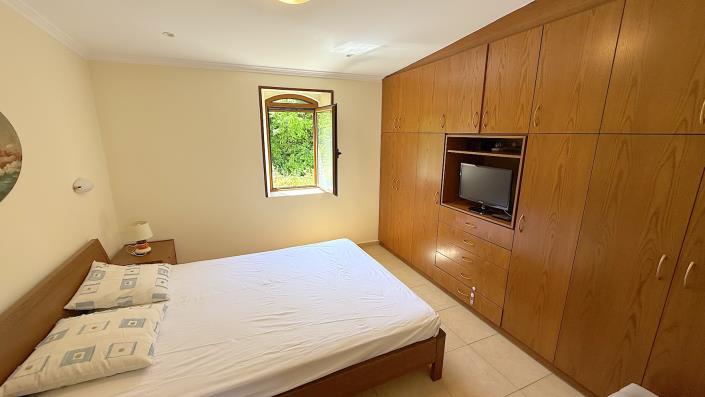 Image No.43-4 Bed Villa / Detached for sale