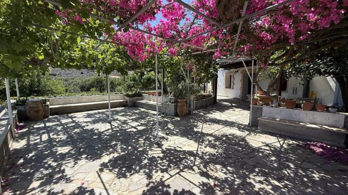 Image No.11-3 Bed Village House for sale