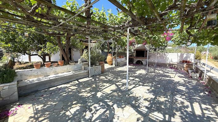 Image No.12-3 Bed Village House for sale