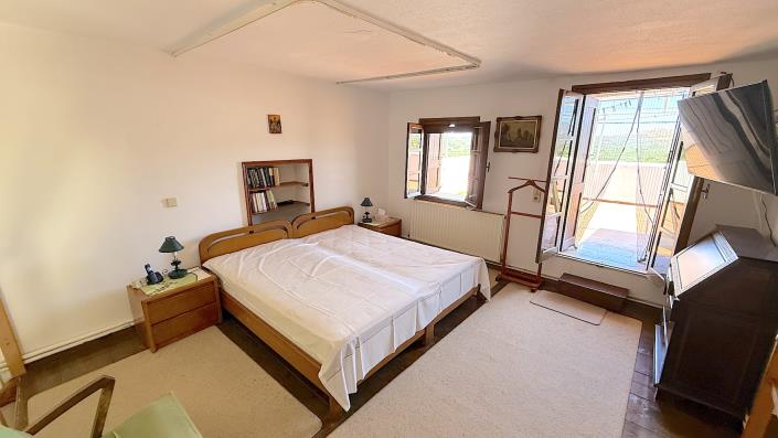 Image No.27-3 Bed Village House for sale