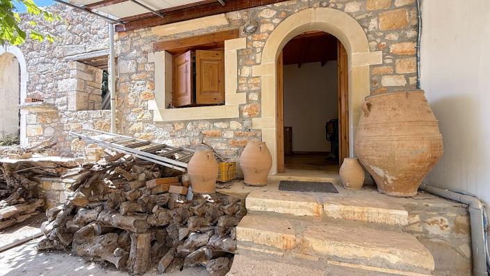 Image No.35-3 Bed Village House for sale