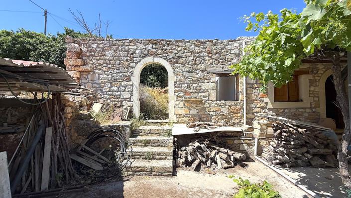 Image No.40-3 Bed Village House for sale