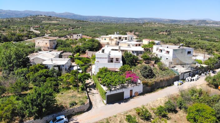 Image No.5-3 Bed Village House for sale