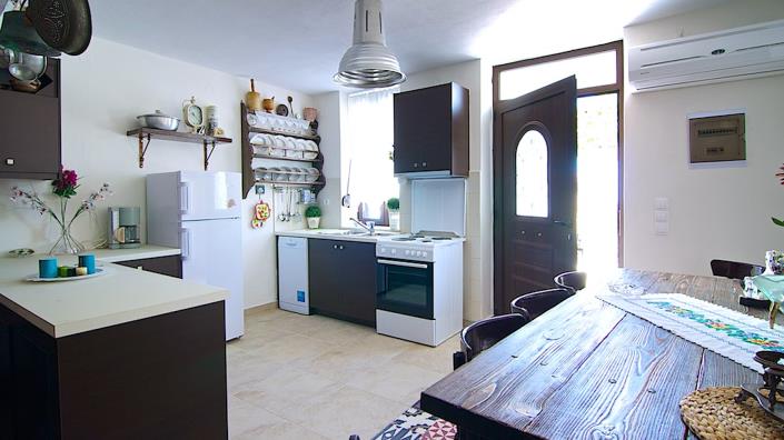 Image No.17-2 Bed Village House for sale