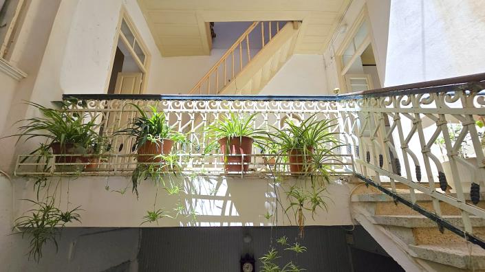 Image No.2-4 Bed Townhouse for sale