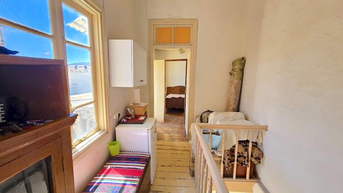 Image No.19-4 Bed Townhouse for sale