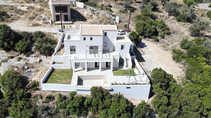 Image No.48-5 Bed Villa / Detached for sale