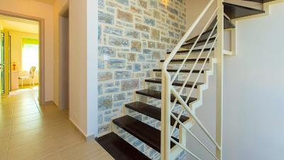 9df6335f9ec8103e2dbf428a71c7cc2e