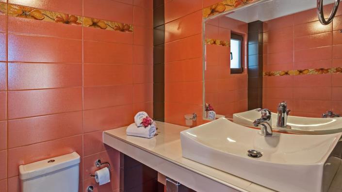 Image No.8-Villa de 7 chambres à vendre à Triopetra