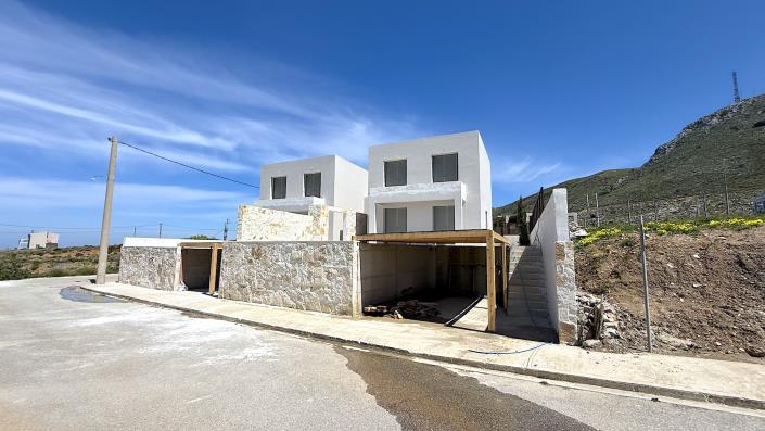 Image No.10-2 Bed Villa for sale