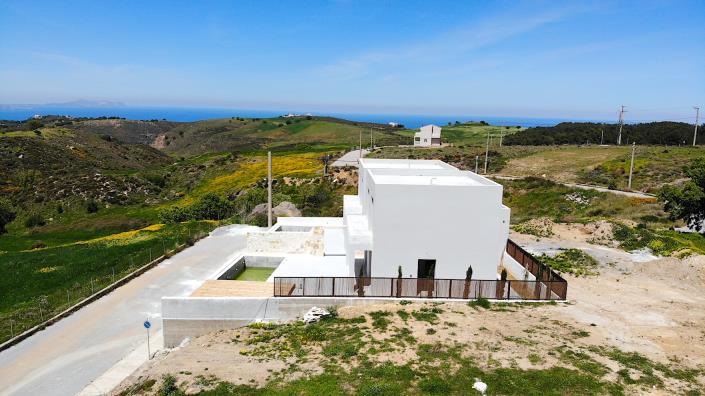 Image No.9-2 Bed Villa for sale