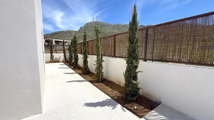 Image No.33-2 Bed Villa for sale