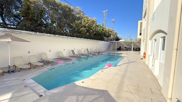 Image No.9-17 Bed Hotel for sale