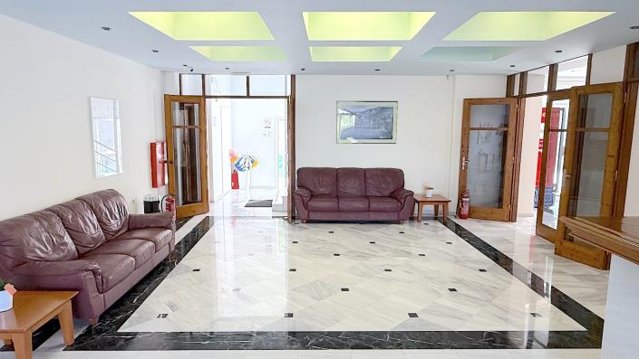 Image No.19-17 Bed Hotel for sale