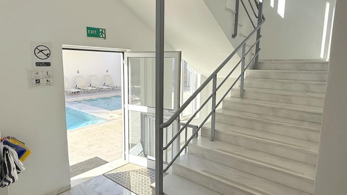 Image No.21-17 Bed Hotel for sale